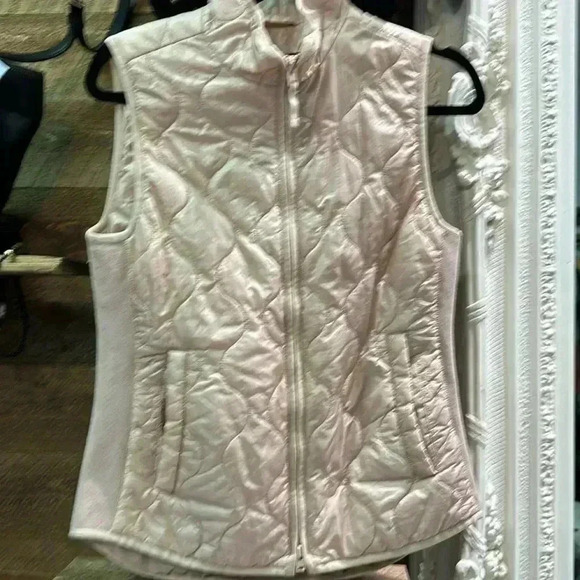 J CREW QUILTED VEST - Picture 1 of 7